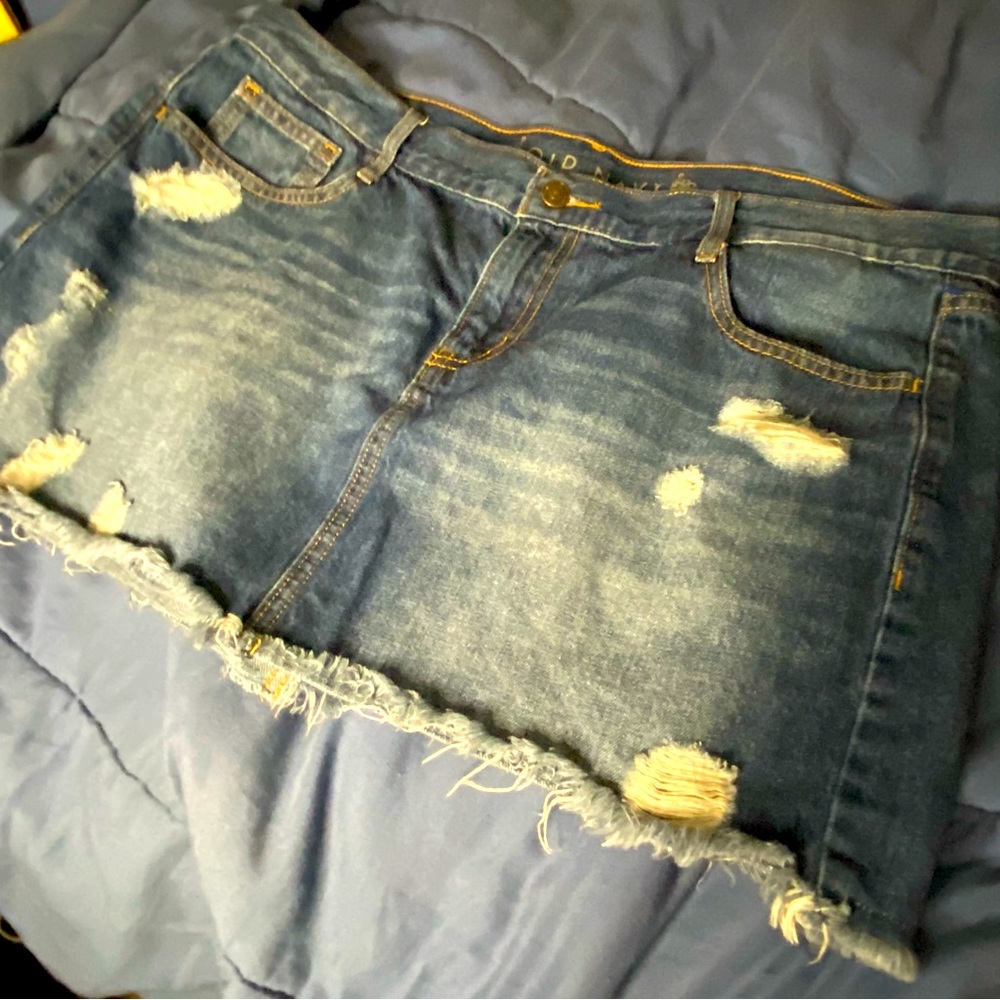 Old Navy Distressed Mini Skirt Size 14 Summer Beach Pool